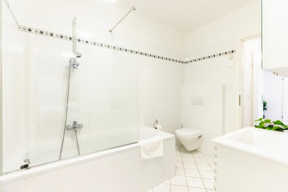 Experience Central Vienna From A Stylish And Modern Apartment Viena Exterior foto